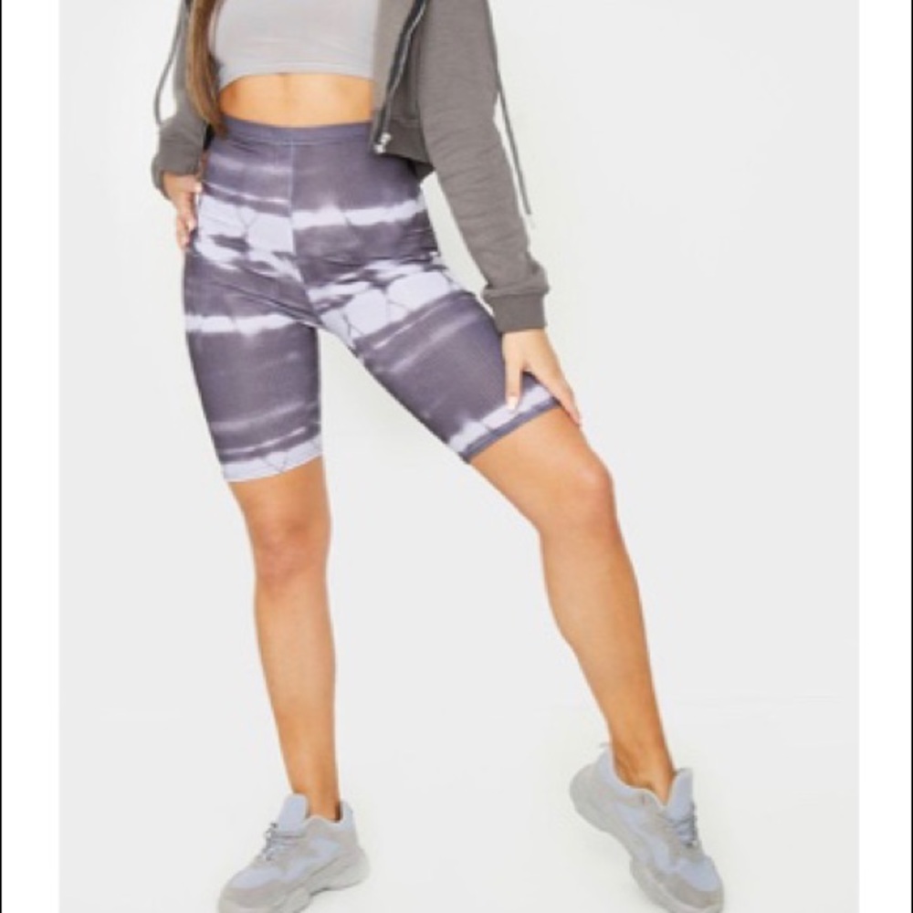 Black tie dye ribbed biker shorts